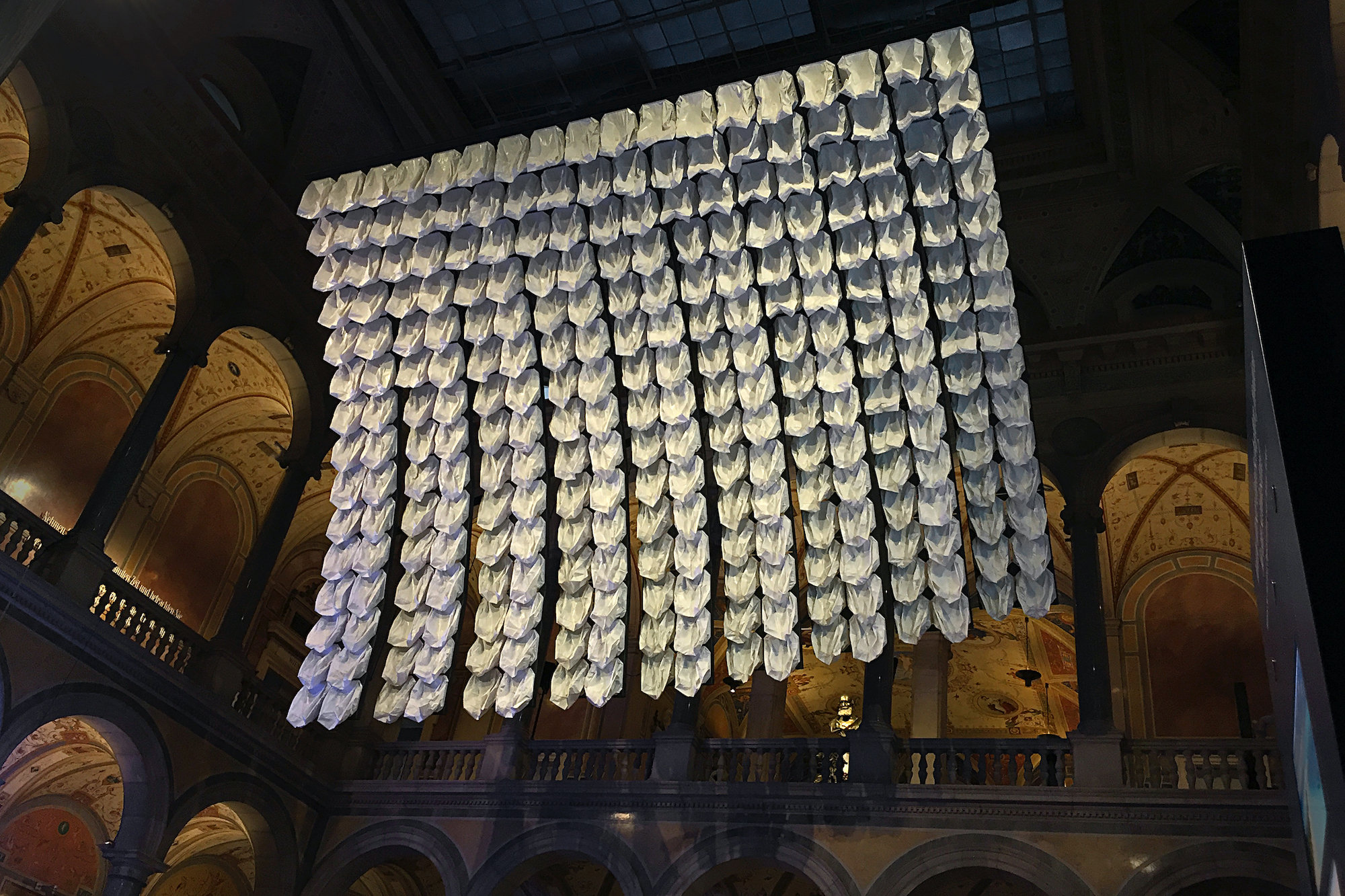 ART-05_TwoHundred_and_SeventyAB003732